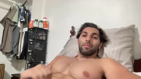 Snapshot of fitcurvyman4fun_69 chatting on May 2026 05:17:02 PM fitcurvyman4fun_69 online show from May 2026 05:17:02 PM