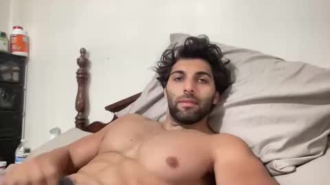 Snapshot of fitcurvyman4fun_69 chatting on May 2026 02:24:02 PM fitcurvyman4fun_69 online show from May 2026 02:24:02 PM