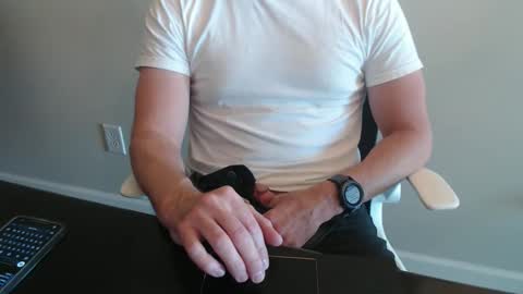 Snapshot of fithubby80 chatting on November 2025 09:02:01 PM fithubby80 online show from November 2025 09:02:01 PM