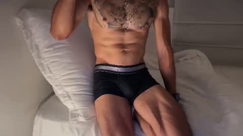Snapshot of fitjacques chatting on June 2026 03:09:02 AM fitjacques online show from June 2026 03:09:02 AM