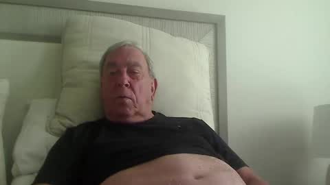 Snapshot of fjcs73 chatting on May 2026 04:35:02 PM fjcs73 online show from May 2026 04:35:02 PM