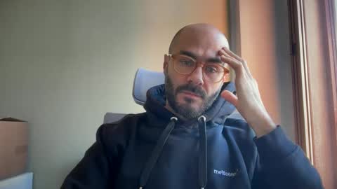 Snapshot of fla85 chatting on December 2024 12:38:02 PM Fla is short for Flavio online show from December 2024 12:38:02 PM