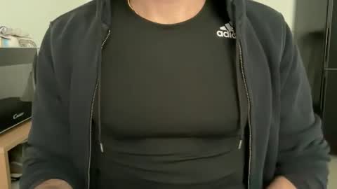 Snapshot of fla85 chatting on December 2025 10:42:02 AM Fla is short for Flavio online show from December 2025 10:42:02 AM