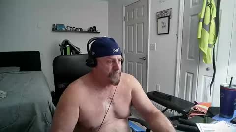 Snapshot of flaguy3233 chatting on February 2025 05:58:01 AM Florida guy online show from February 2025 05:58:01 AM