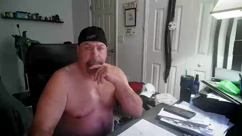 Snapshot of flaguy3233 chatting on November 2025 08:34:02 AM Florida guy online show from November 2025 08:34:02 AM