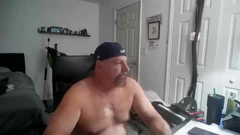 Snapshot of flaguy3233 chatting on November 2025 01:40:01 AM Florida guy online show from November 2025 01:40:01 AM
