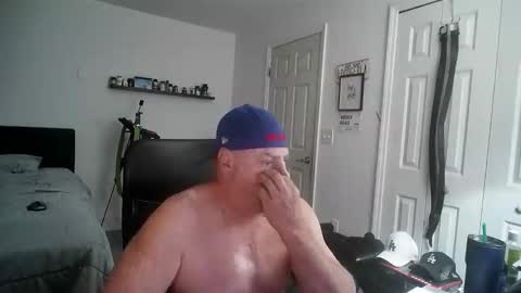 Snapshot of flaguy3233 chatting on December 2025 04:18:02 AM Florida guy online show from December 2025 04:18:02 AM
