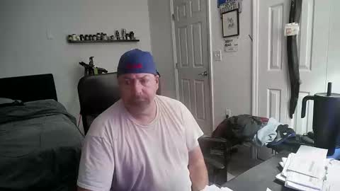Snapshot of flaguy3233 chatting on February 2026 05:05:01 AM Florida guy online show from February 2026 05:05:01 AM