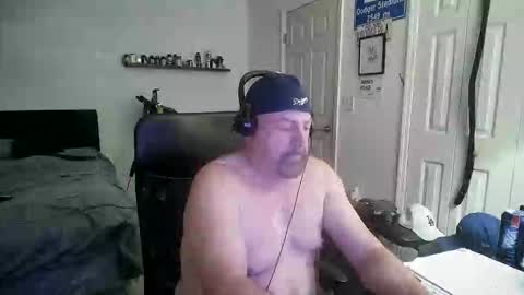 Snapshot of flaguy3233 chatting on February 2026 08:27:02 PM Florida guy online show from February 2026 08:27:02 PM