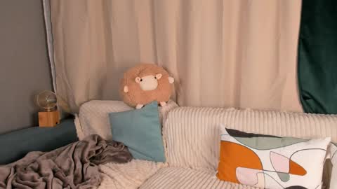 Amelia online show from April 2026 12:55:02 AM