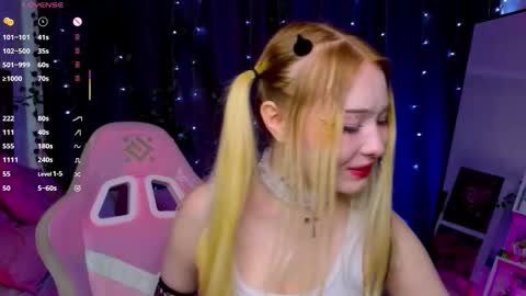 Sophie online show from September 2025 04:05:01 AM