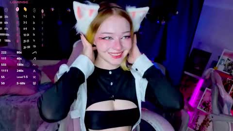 Sophie online show from November 2025 03:21:02 AM