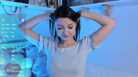 Cheryl 3 online show from December 2025 10:46:02 AM