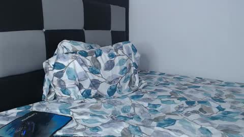 Snapshot of fleeting_love chatting on December 2025 04:24:01 PM Steven and Daniel online show from December 2025 04:24:01 PM