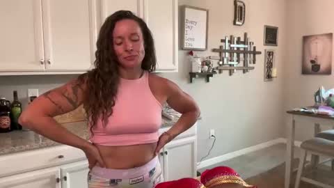 Snapshot of flexing_jessi chatting on May 2026 08:16:01 PM Flexing Jessi online show from May 2026 08:16:01 PM
