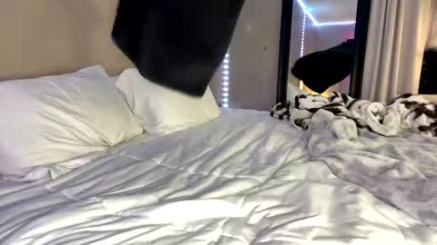 Snapshot of flexyroxxxy chatting on March 2025 01:42:02 AM Roxy online show from March 2025 01:42:02 AM