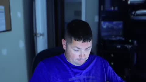 Snapshot of flguy_mike chatting on October 2025 12:41:02 PM FL guy online show from October 2025 12:41:02 PM