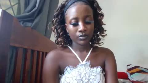 flirty_arrya online show from April 2026 11:15:02 AM