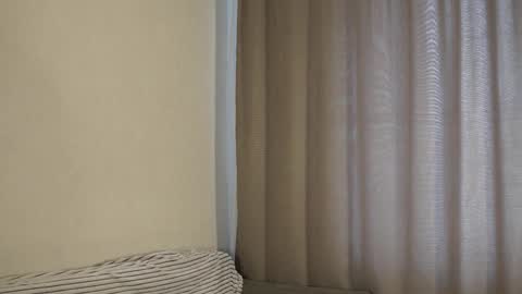 Mila online show from October 2025 05:21:02 AM