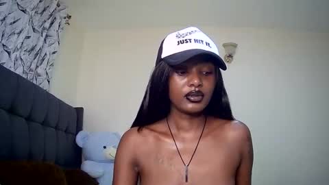 Snapshot of flirtyy_sheery chatting on January 2025 12:41:02 PM sheery online show from January 2025 12:41:02 PM