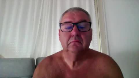 Snapshot of flo221222 chatting on February 2026 01:10:01 PM flo221222 online show from February 2026 01:10:01 PM