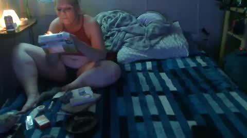 Snapshot of flopikin69 chatting on December 2024 10:25:02 AM Eisha online show from December 2024 10:25:02 AM