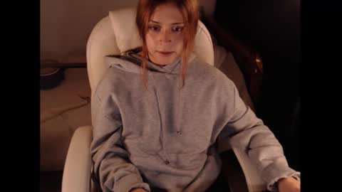 flor3citarockera online show from March 2026 11:37:01 AM