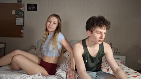 Snapshot of floracouple chatting on February 2026 01:20:01 PM Flora and Sam online show from February 2026 01:20:01 PM