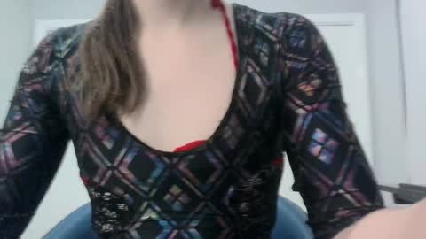 Snapshot of florally chatting on January 2025 12:54:01 PM Florally Mille Bun online show from January 2025 12:54:01 PM