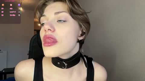 Snapshot of florenceheatly chatting on May 2026 10:34:02 AM Flora online show from May 2026 10:34:02 AM