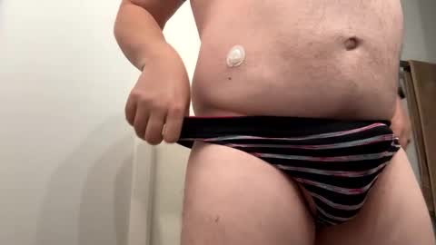 Snapshot of floridathong chatting on January 2025 02:12:02 PM floridathong online show from January 2025 02:12:02 PM