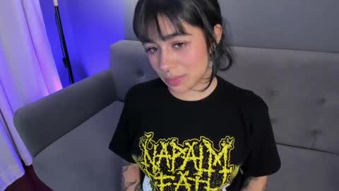 Its a pleasure to meet you. Im Flower. Help me reach 1k. Follow me. online show from April 2026 12:14:01 PM