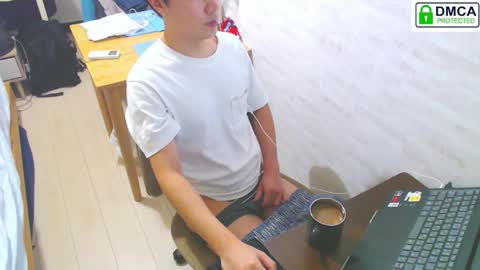 Snapshot of flowerbox chatting on October 2025 04:41:02 PM flowerbox online show from October 2025 04:41:02 PM