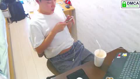 flowerbox online show from November 2025 06:25:01 AM