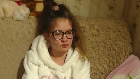 say meow and send tip  online show from December 2024 09:42:02 PM