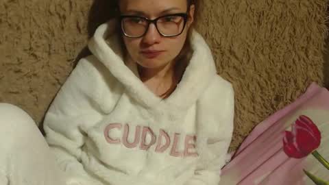 say meow and send tip  online show from December 2024 07:20:01 PM