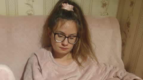 say meow and send tip  online show from November 2025 04:31:02 PM