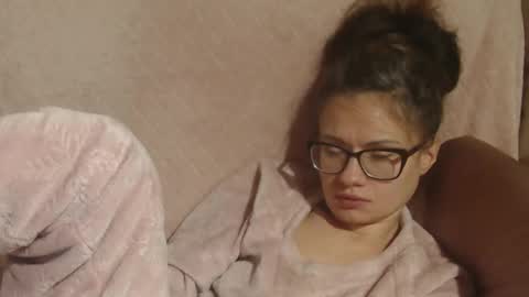 say meow and send tip  online show from December 2025 03:20:01 PM