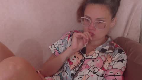 say meow and send tip  online show from May 2026 07:46:02 AM