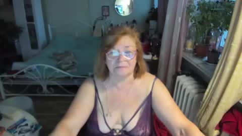 Snapshot of flowerlover8 chatting on July 2026 01:01:01 AM Flowerlower online show from July 2026 01:01:01 AM
