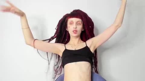 Snapshot of flowerofsin2001 chatting on February 2025 01:28:01 PM Flower online show from February 2025 01:28:01 PM