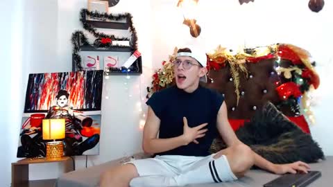 Snapshot of flowers109 chatting on December 2024 09:06:01 PM flowers109 online show from December 2024 09:06:01 PM