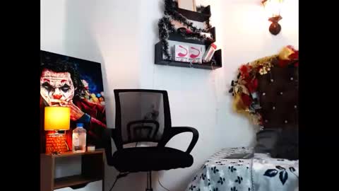 Snapshot of flowers109 chatting on December 2024 11:47:01 PM flowers109 online show from December 2024 11:47:01 PM