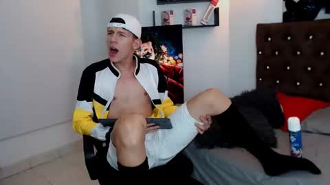 Snapshot of flowers109 chatting on January 2025 12:59:02 AM flowers109 online show from January 2025 12:59:02 AM