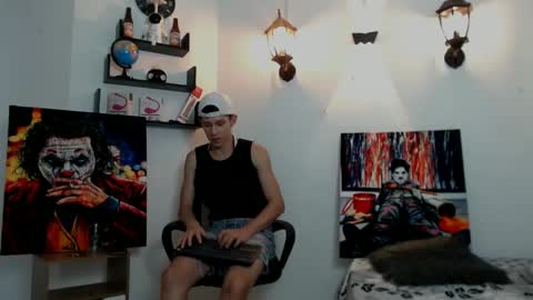 Snapshot of flowers109 chatting on January 2025 09:50:02 PM flowers109 online show from January 2025 09:50:02 PM