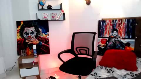 Snapshot of flowers109 chatting on February 2025 09:21:02 PM flowers109 online show from February 2025 09:21:02 PM