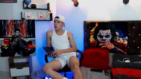 Snapshot of flowers109 chatting on February 2025 10:53:02 PM flowers109 online show from February 2025 10:53:02 PM