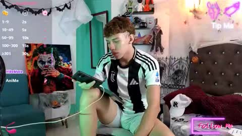 Snapshot of flowers109 chatting on November 2025 11:04:02 PM flowers109 online show from November 2025 11:04:02 PM