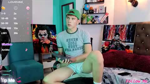 Snapshot of flowers109 chatting on November 2025 11:28:01 PM flowers109 online show from November 2025 11:28:01 PM