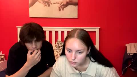 Snapshot of flowerscouple chatting on September 2025 10:46:02 PM flowerscouple online show from September 2025 10:46:02 PM